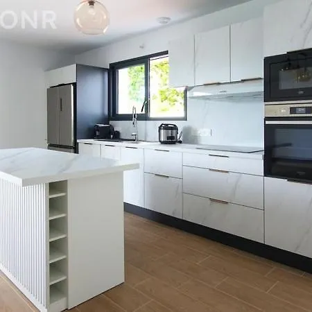 Villa Maison Les Emeraudes 1,5km De La 5 *